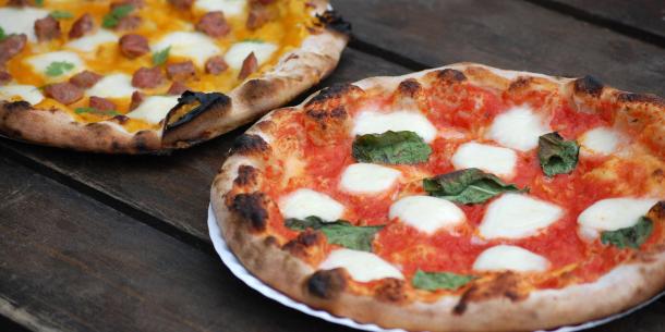 sikania.lindberghhotels it pizza-a-bordo-piscina-in-resort-sicilia 022